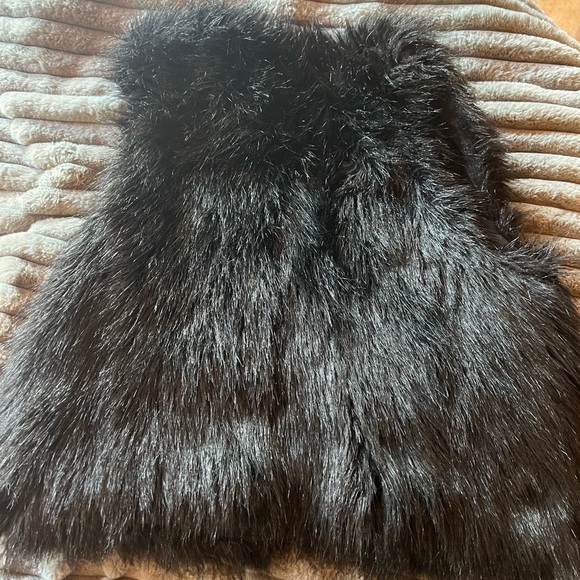 Ralph Lauren Black Faux Fur Vest - Picture 3 of 6
